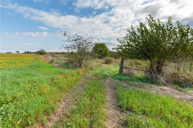 $1,874,100 | 0 Southeast Virginia Road, Kincaid, KS 66039