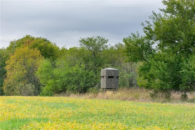 $1,874,100 | 0 Southeast Virginia Road, Kincaid, KS 66039