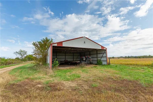 $1,750,000 | 0 Southeast Virginia Road, Kincaid, KS 66039