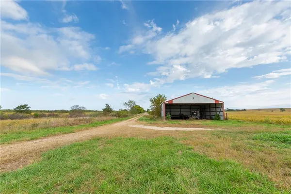 $1,750,000 | 0 Southeast Virginia Road, Kincaid, KS 66039
