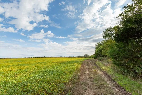 $1,750,000 | 0 Southeast Virginia Road, Kincaid, KS 66039