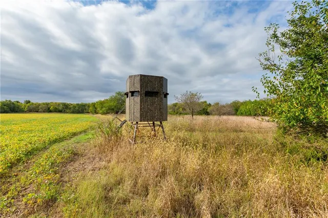 $1,874,100 | 0 Southeast Virginia Road, Kincaid, KS 66039