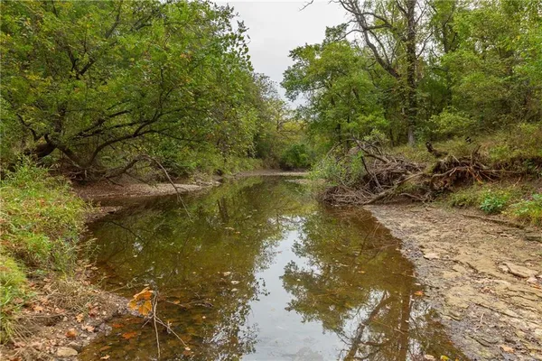 $1,750,000 | 0 Southeast Virginia Road, Kincaid, KS 66039