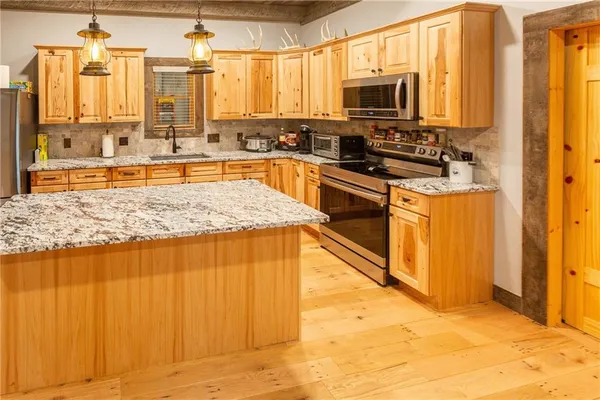 $1,750,000 | 0 Southeast Virginia Road, Kincaid, KS 66039