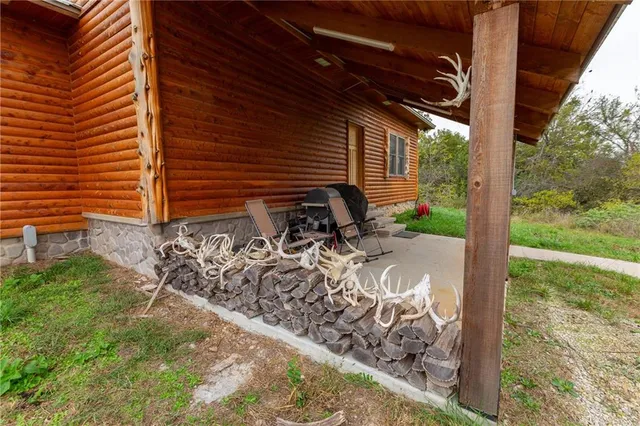 $1,874,100 | 0 Southeast Virginia Road, Kincaid, KS 66039