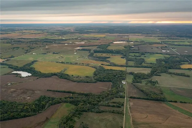$1,874,100 | 0 Southeast Virginia Road, Kincaid, KS 66039