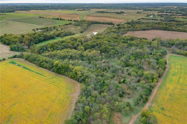 $1,874,100 | 0 Southeast Virginia Road, Kincaid, KS 66039