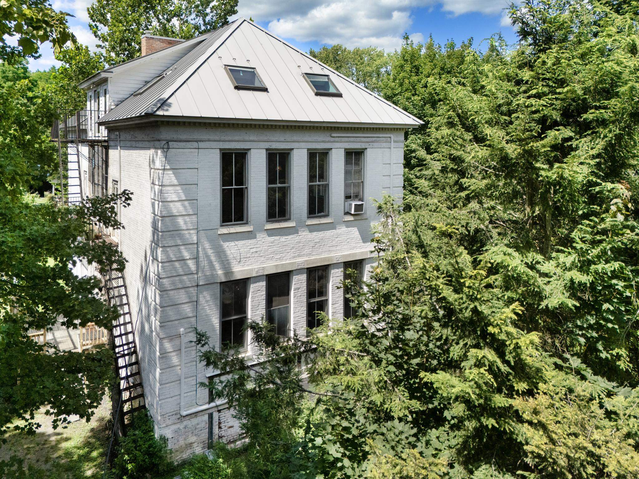4 Signal Pine Road Putney, VT 05346 - Photo 44 of 50 Gallery Image 44