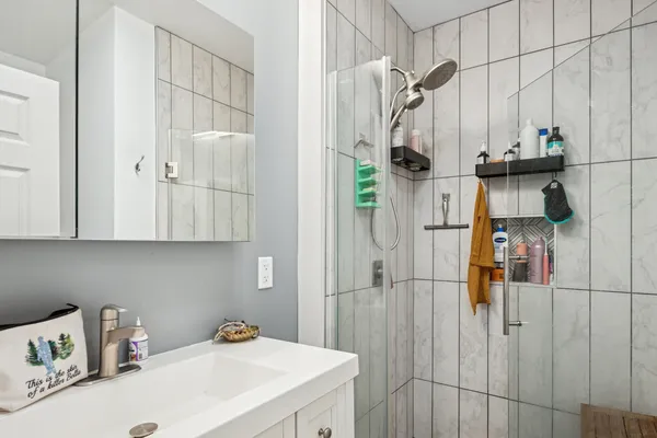 $990,000 | 1922 West Wolfram Street, Chicago, IL 60657