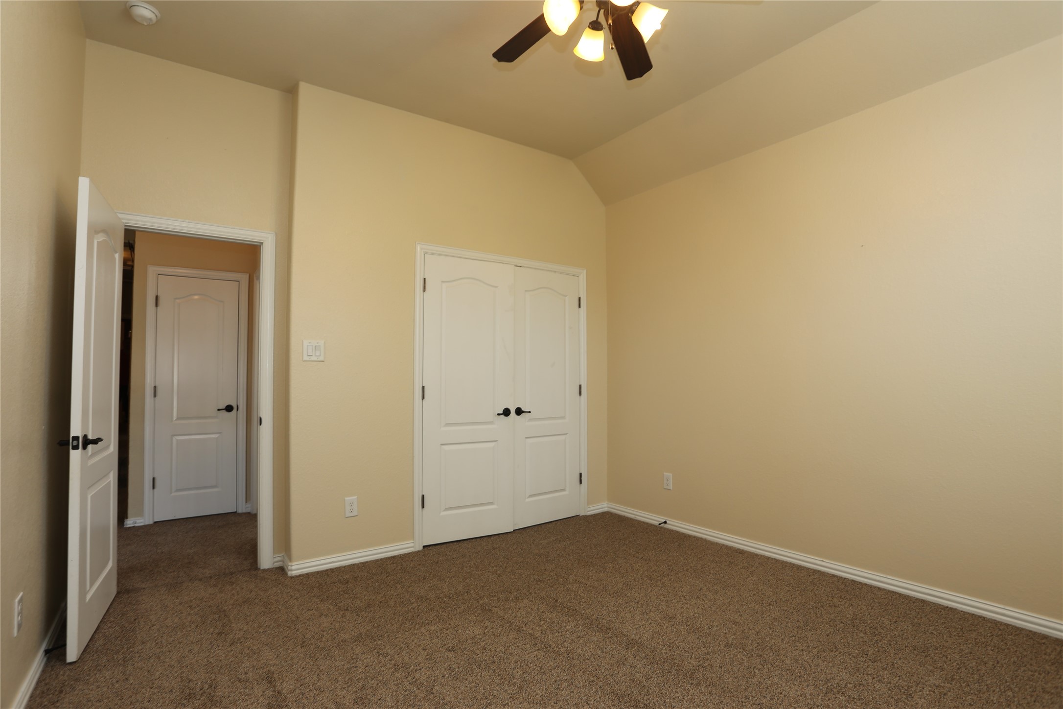 2033 Brodie Lane Conroe, TX 77301 - Photo 28 of 39 Guest Bedroom #1