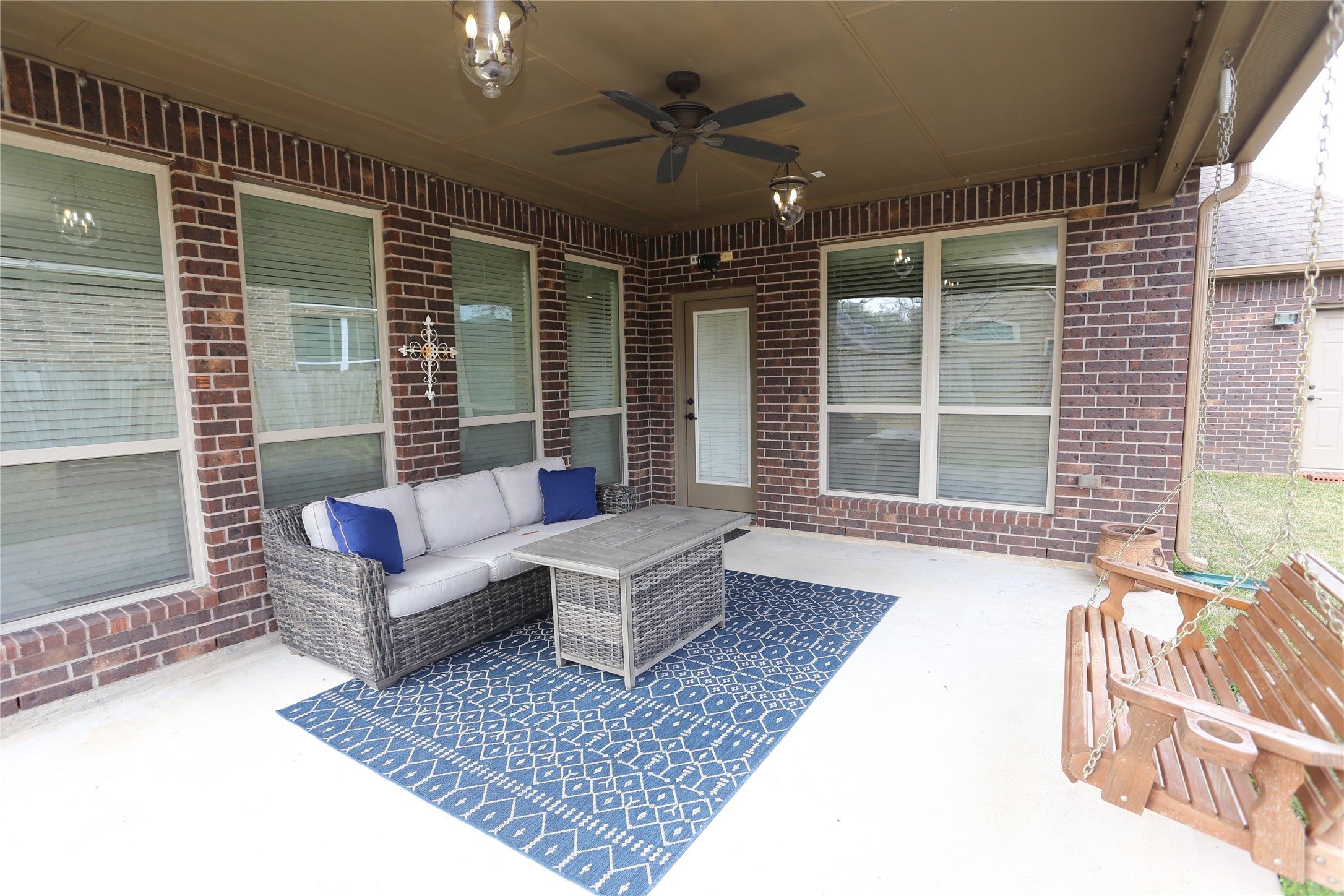 2033 Brodie Lane Conroe, TX 77301 - Photo 36 of 39