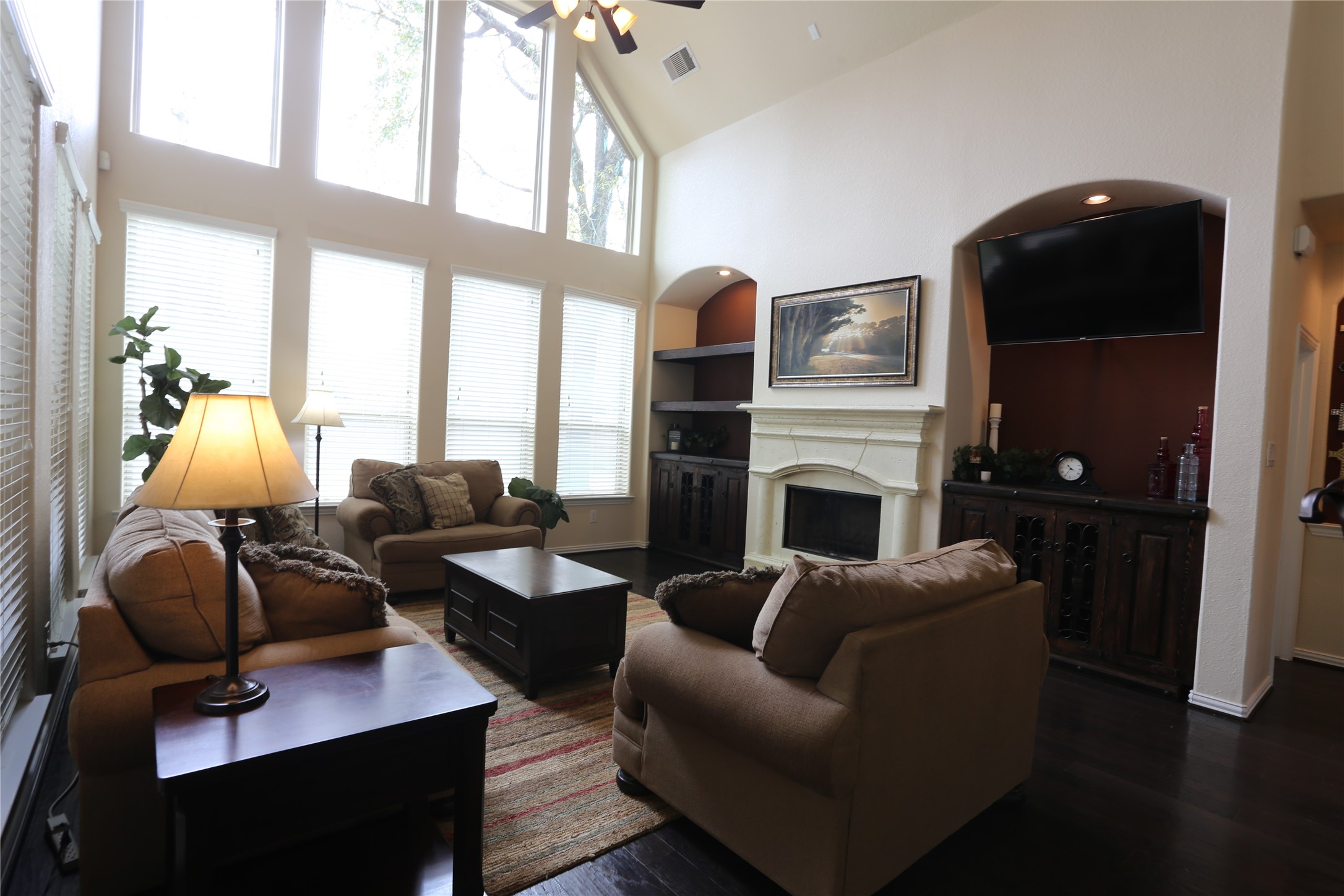 2033 Brodie Lane Conroe, TX 77301 - Photo 8 of 39