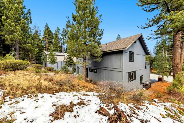$999,000 | 14579 Northwoods Boulevard, Truckee, CA 96161