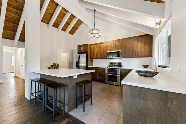 $999,000 | 14579 Northwoods Boulevard, Truckee, CA 96161