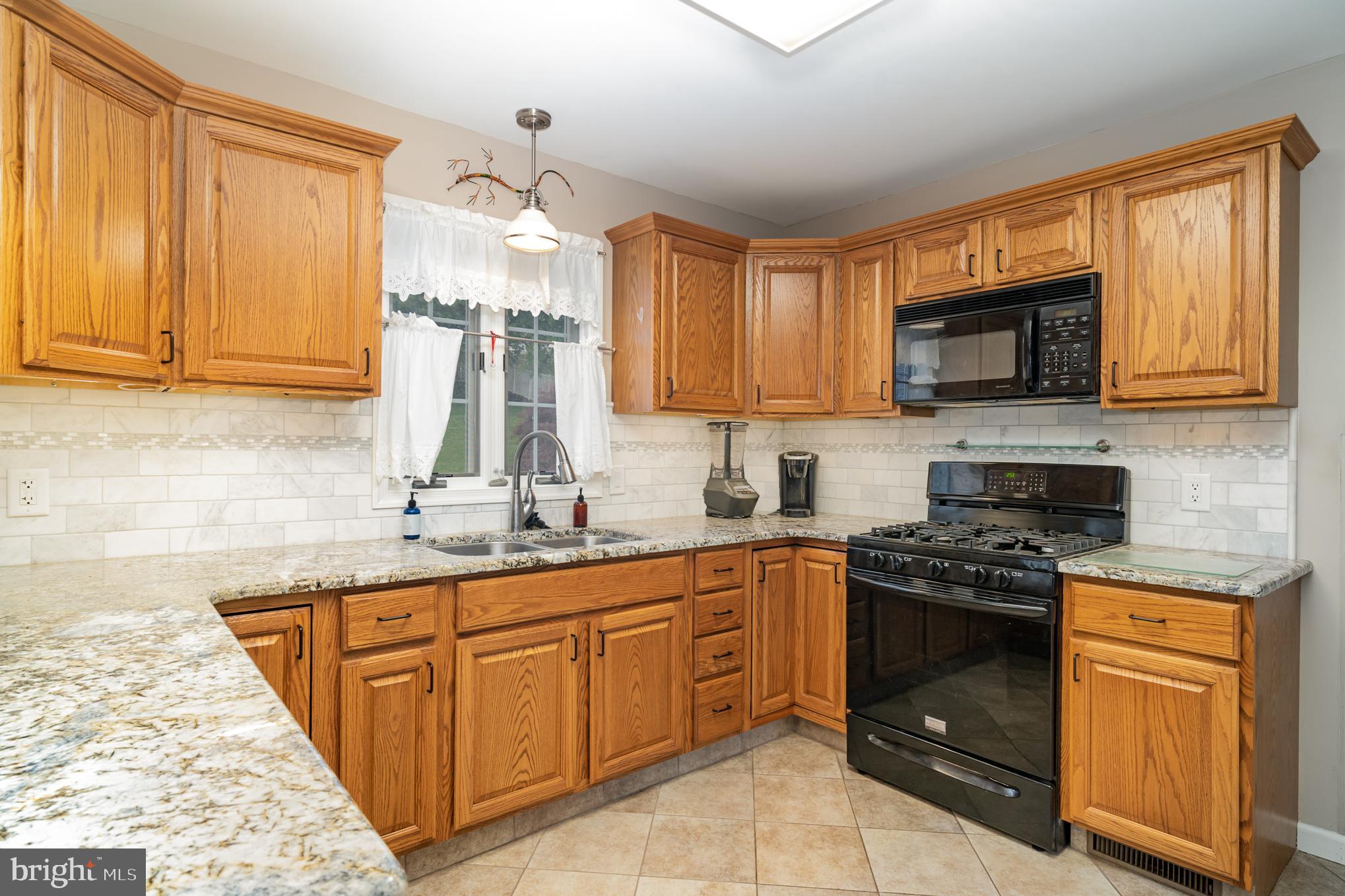 383 Limestone Road Carlisle, PA 17015 - Photo 16 of 33 Gallery Image 16