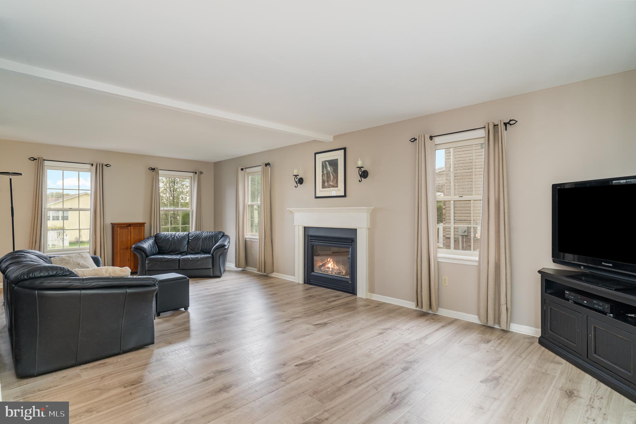 383 Limestone Road Carlisle, PA 17015 - Photo 5 of 33 Gallery Image 5