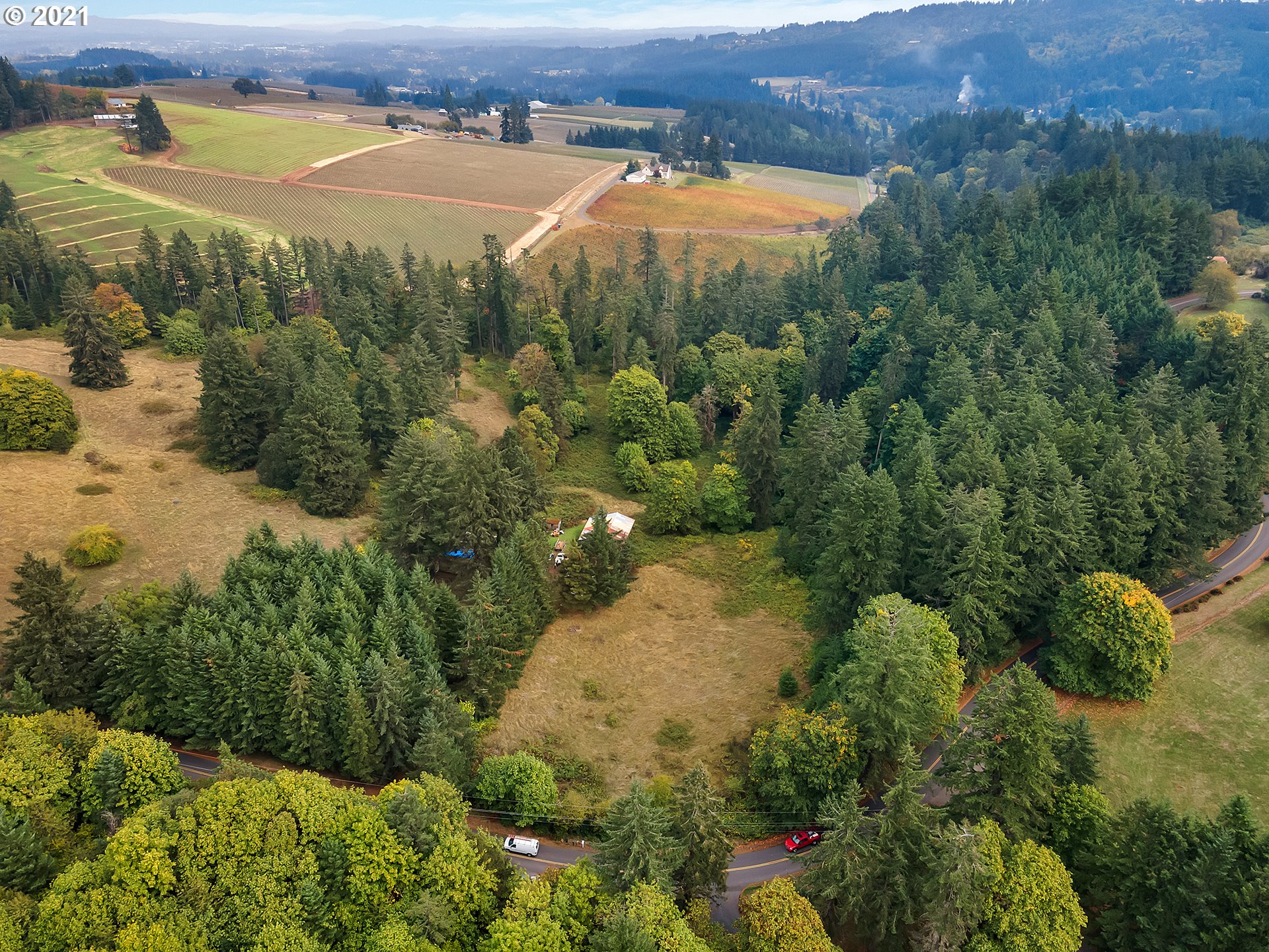 15110 Northeast Quarry Road Newberg, OR 97132 - Photo 5 of 31 Gallery Image 5