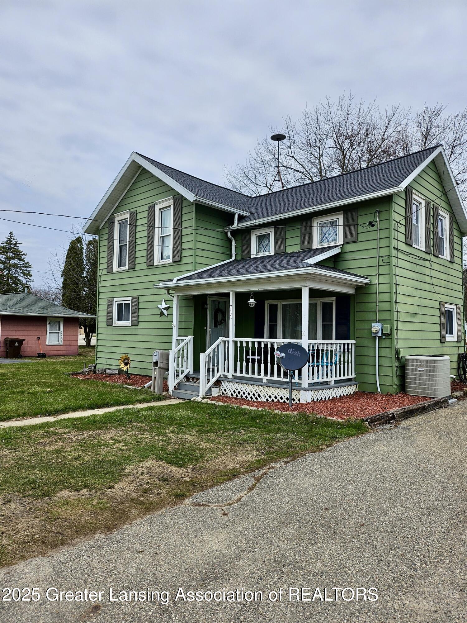 711 East Center Street Ithaca, MI 48847 - Photo 1 of 18 Home