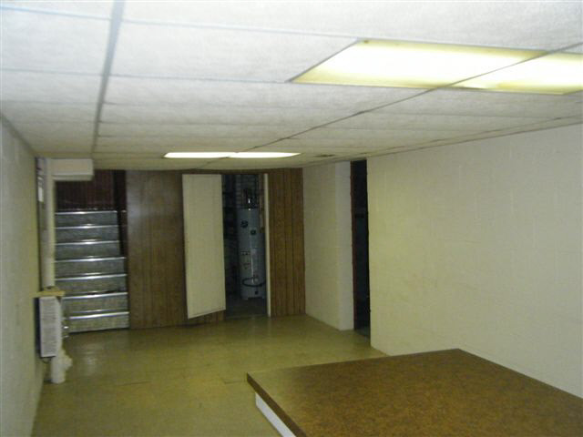 299 South Lincoln Road Bay City, MI 48708 - Photo 12 of 27