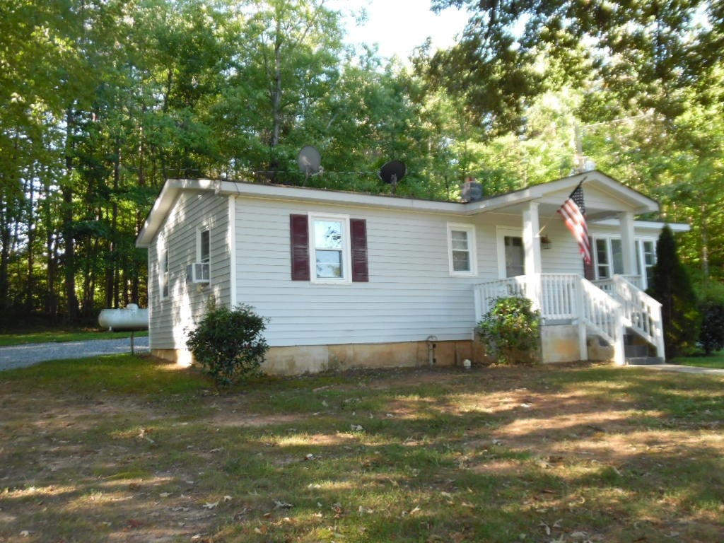 3150 Bethel Road Halifax, VA 24558 - Photo 14 of 18 Gallery Image 14