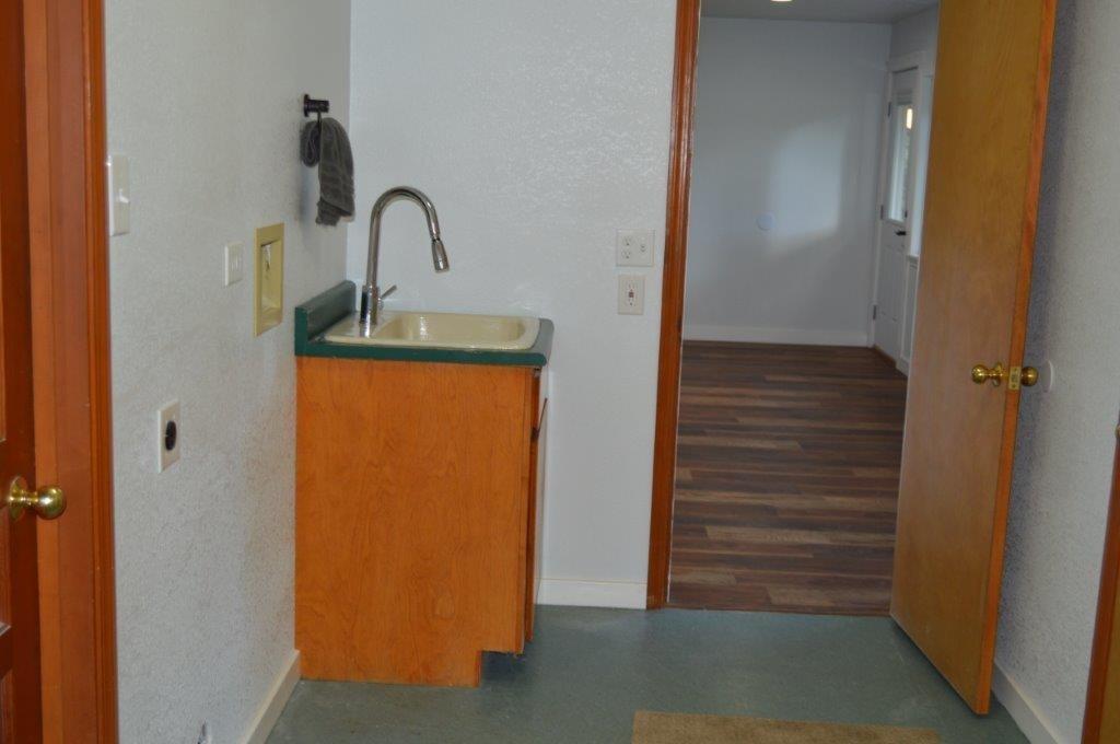 347 East Fork Road Williams, OR 97544 - Photo 15 of 28 Additional Photo