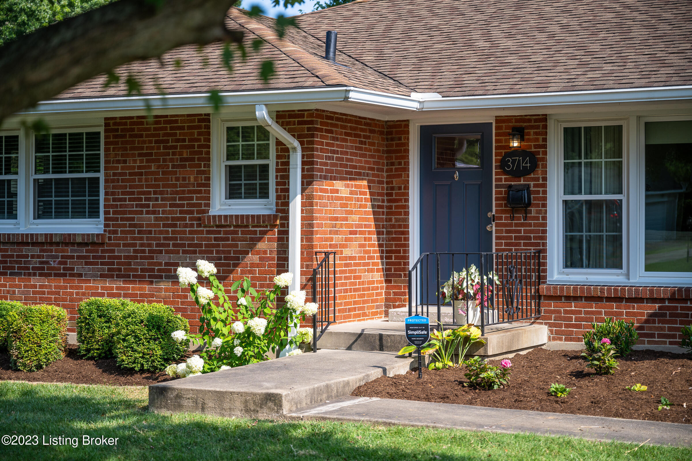 3714 Hanover Road Louisville, KY 40207 - Photo 4 of 39 3714 Hanover Rd-4