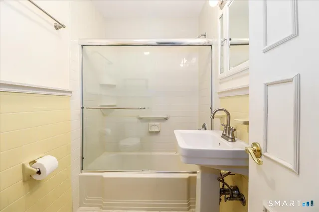 $480,000 | 151 S Trail, Unit B, Stratford, CT 06614