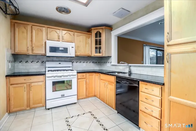 $480,000 | 151 S Trail, Unit B, Stratford, CT 06614