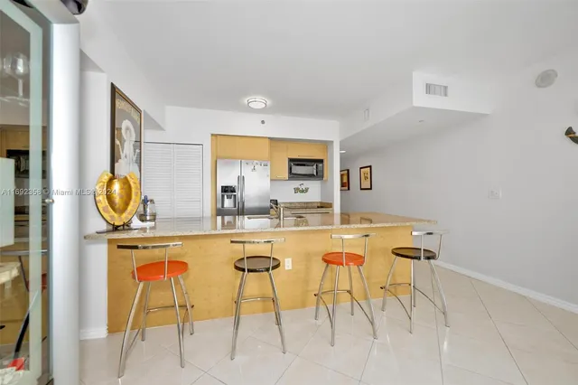 $4,500 | 1830 South Ocean Drive, Unit 2505, Hallandale Beach, FL 33009