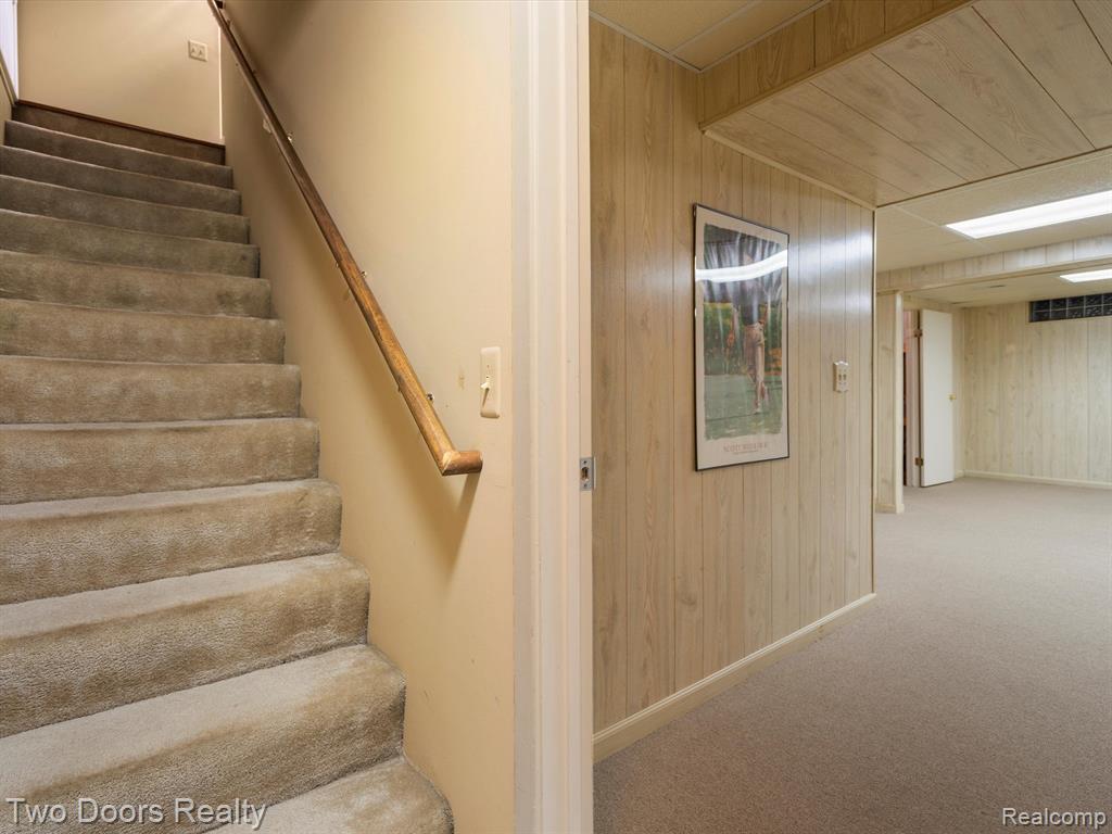 663 Camden Court Rochester Hills, MI 48307 - Photo 32 of 39