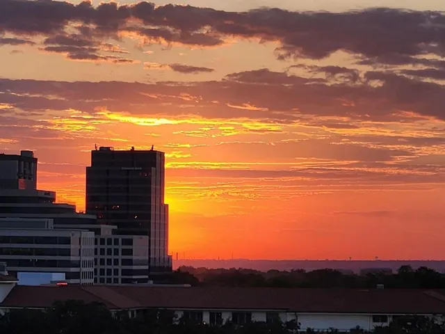 $2,100 | 6211 West Northwest Highway, Unit G513, Dallas, TX 75225