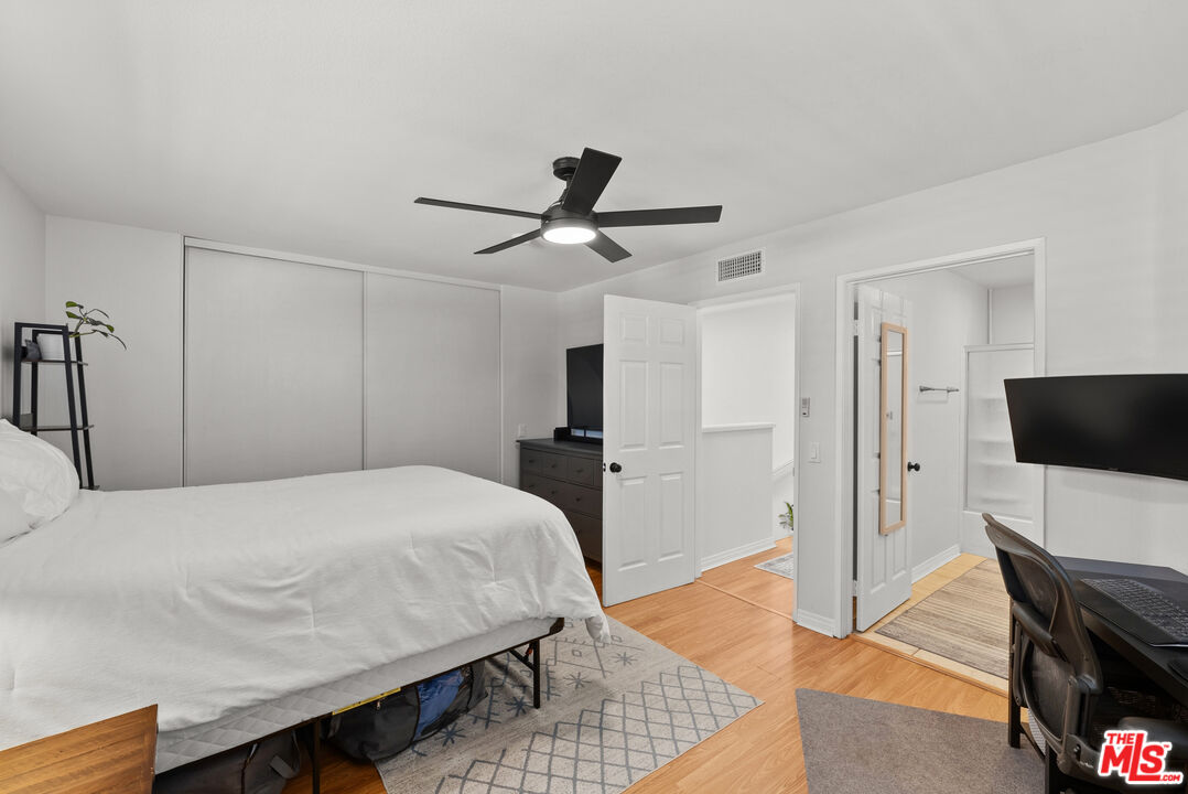 18435 Keswick Street, Unit 8 Reseda, CA 91335 - Photo 22 of 42