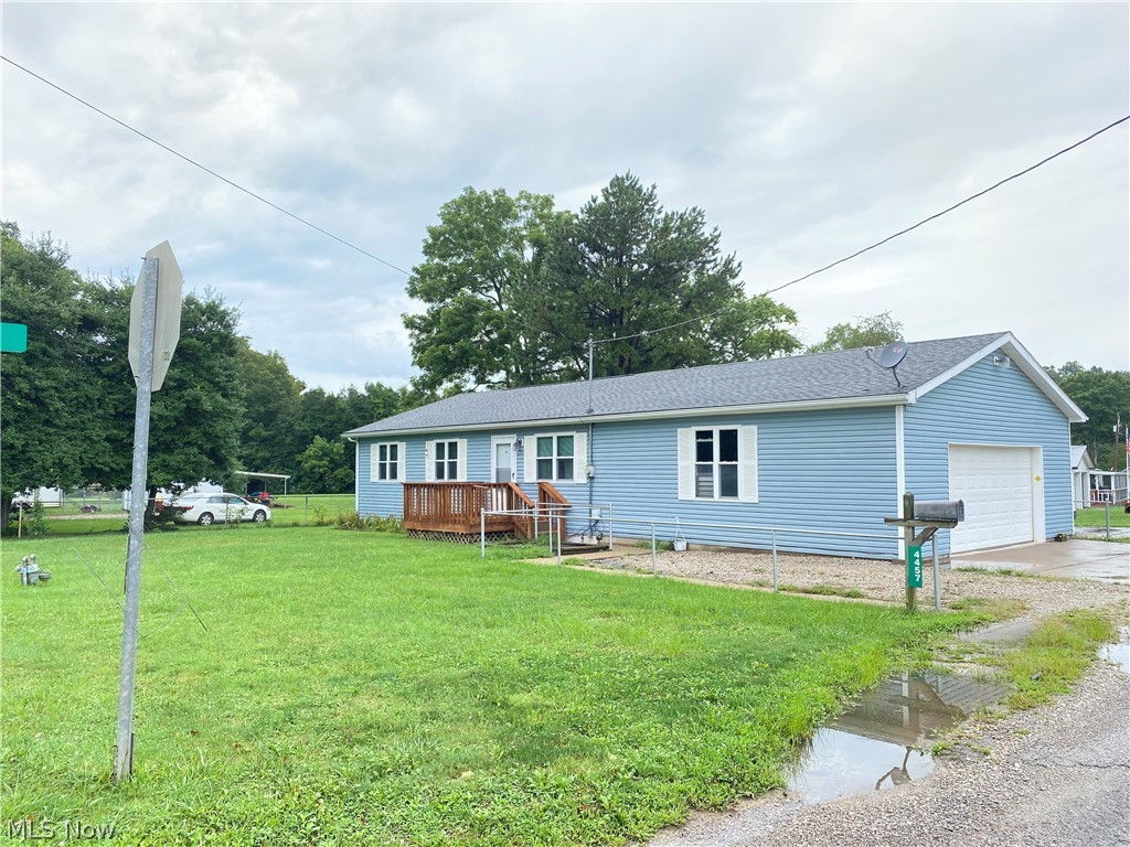 4457 Newark Road Elizabeth, WV 26143 - Photo 2 of 30 Large front yard with plenty of parking on the side and in the dbl garage