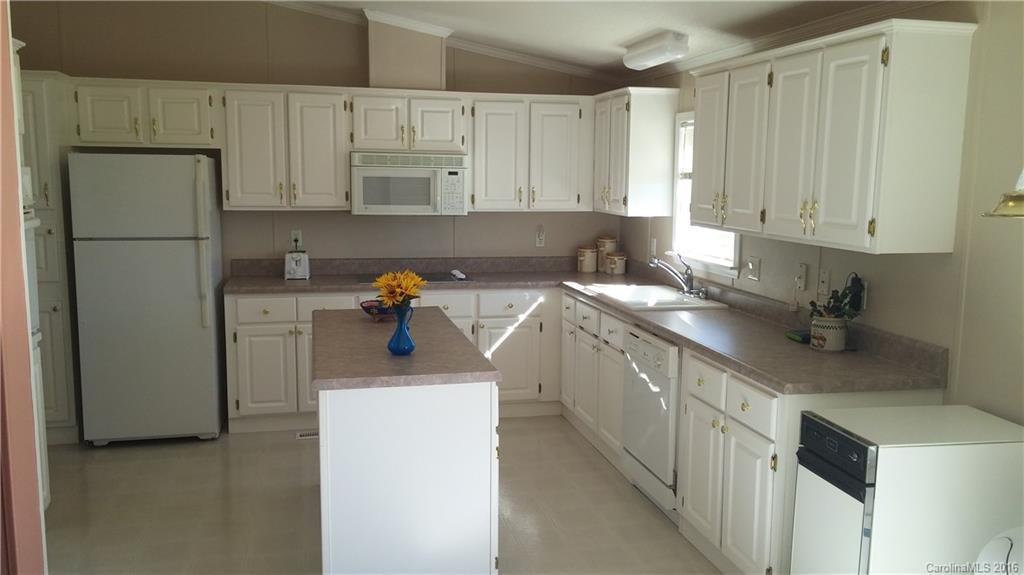 195 Wadsworth Road China Grove, NC 28023 - Photo 4 of 24 Gallery Image 4