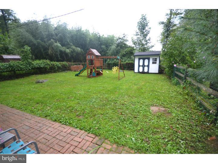 1713 Snyder Road Green Lane, PA 18054 - Photo 4 of 18 Gallery Image 4