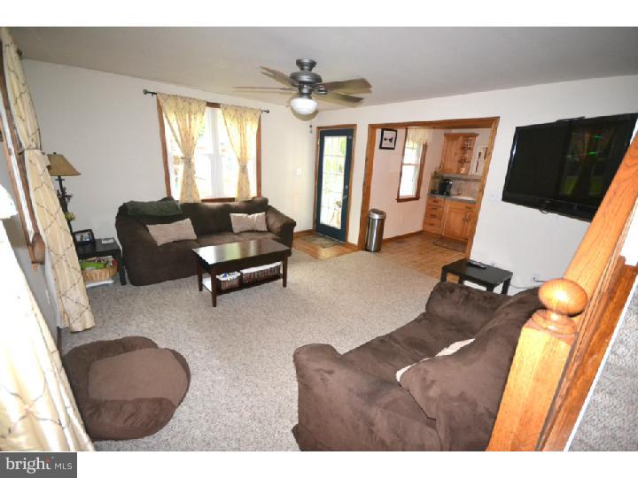 1713 Snyder Road Green Lane, PA 18054 - Photo 8 of 18 Gallery Image 8