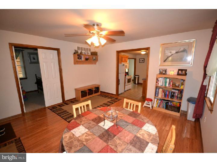 1713 Snyder Road Green Lane, PA 18054 - Photo 9 of 18 Gallery Image 9