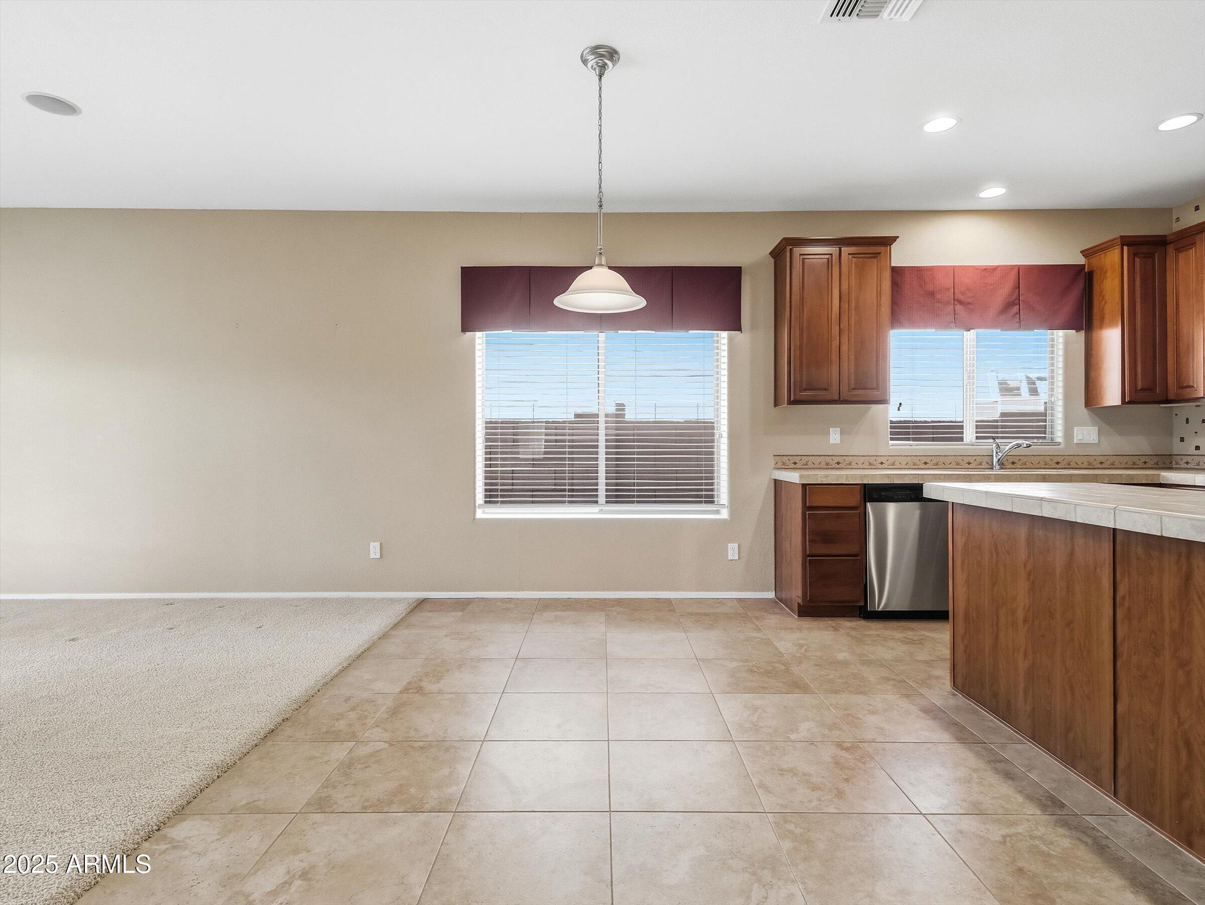 43917 Stonecreek Road Maricopa, AZ 85139 - Photo 12 of 37 STONECREEK