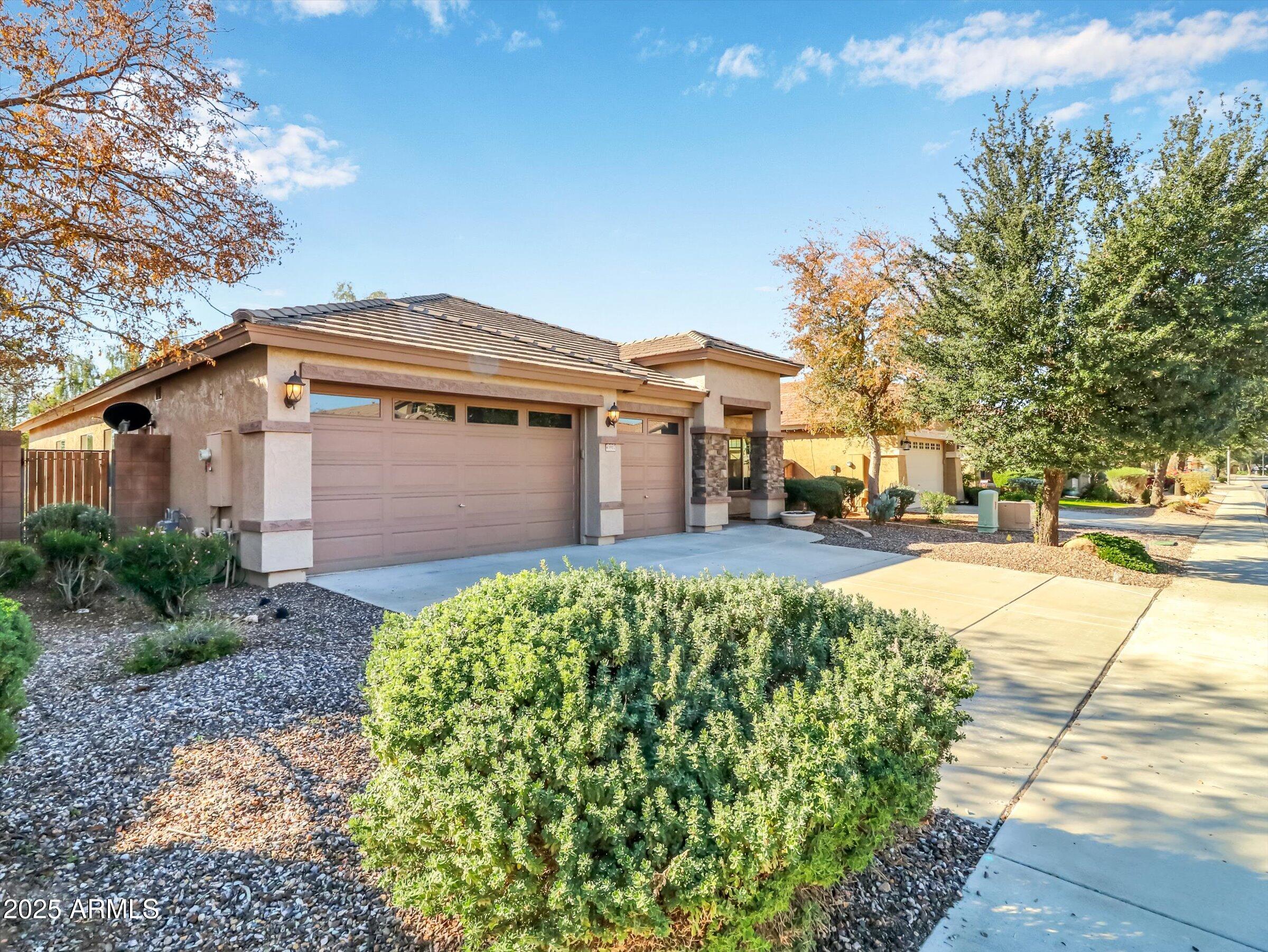 43917 Stonecreek Road Maricopa, AZ 85139 - Photo 2 of 37 STONECREEK