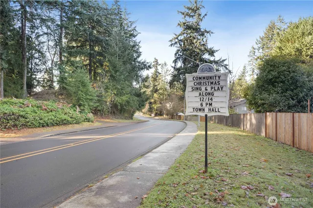 $450,000 | 2503 Natalie Lane, Steilacoom, WA 98388