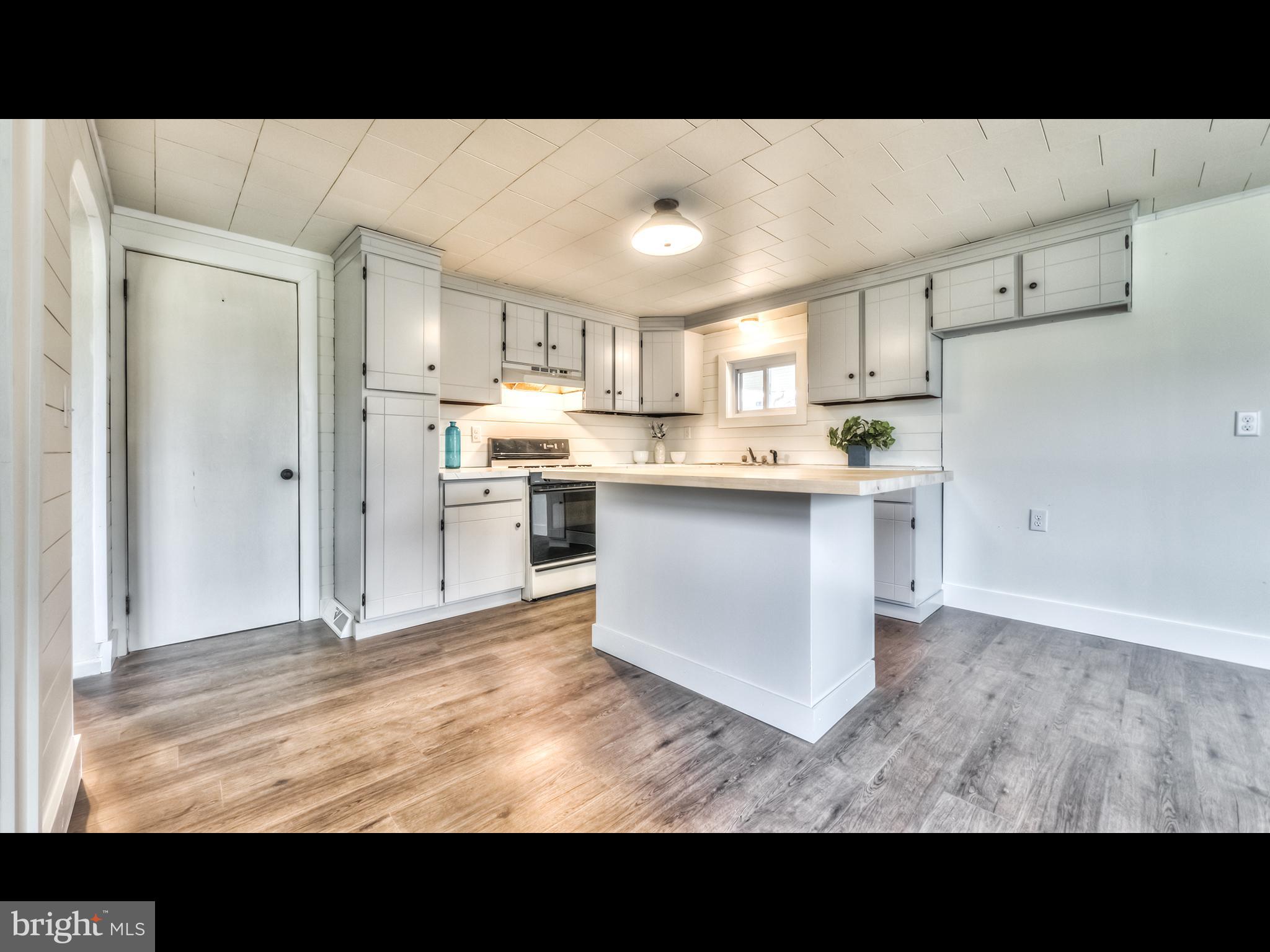 281 Reynolds Mill Road York, PA 17403 - Photo 4 of 33 Gallery Image 4