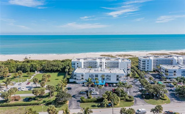 $4,000 | 1700 Ocean Drive, Unit 201, Vero Beach, FL 32963