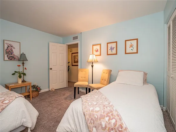 $4,000 | 1700 Ocean Drive, Unit 201, Vero Beach, FL 32963