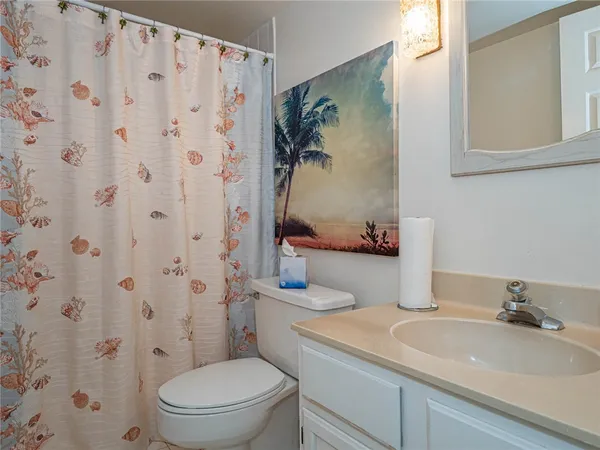 $4,000 | 1700 Ocean Drive, Unit 201, Vero Beach, FL 32963