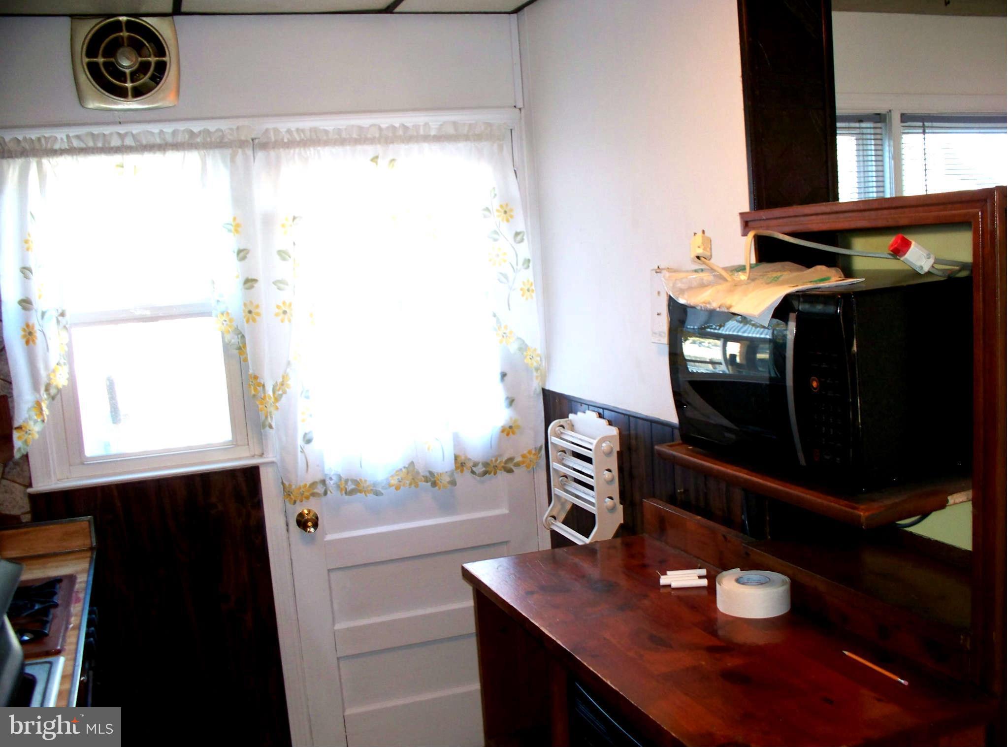 2213 Firethorn Road Middle River, MD 21220 - Photo 6 of 17 Kitchen