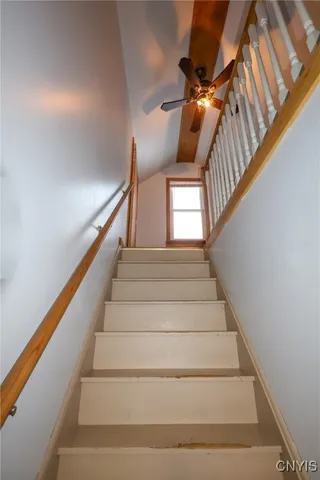 $194,900 | 305 Hyland Drive, Salina, NY 13212