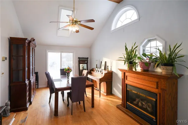 $194,900 | 305 Hyland Drive, Salina, NY 13212