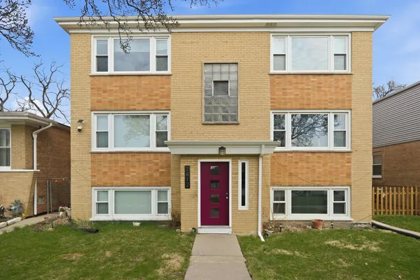 $737,000 | 7412 West 63rd Place, Summit Argo, IL 60501