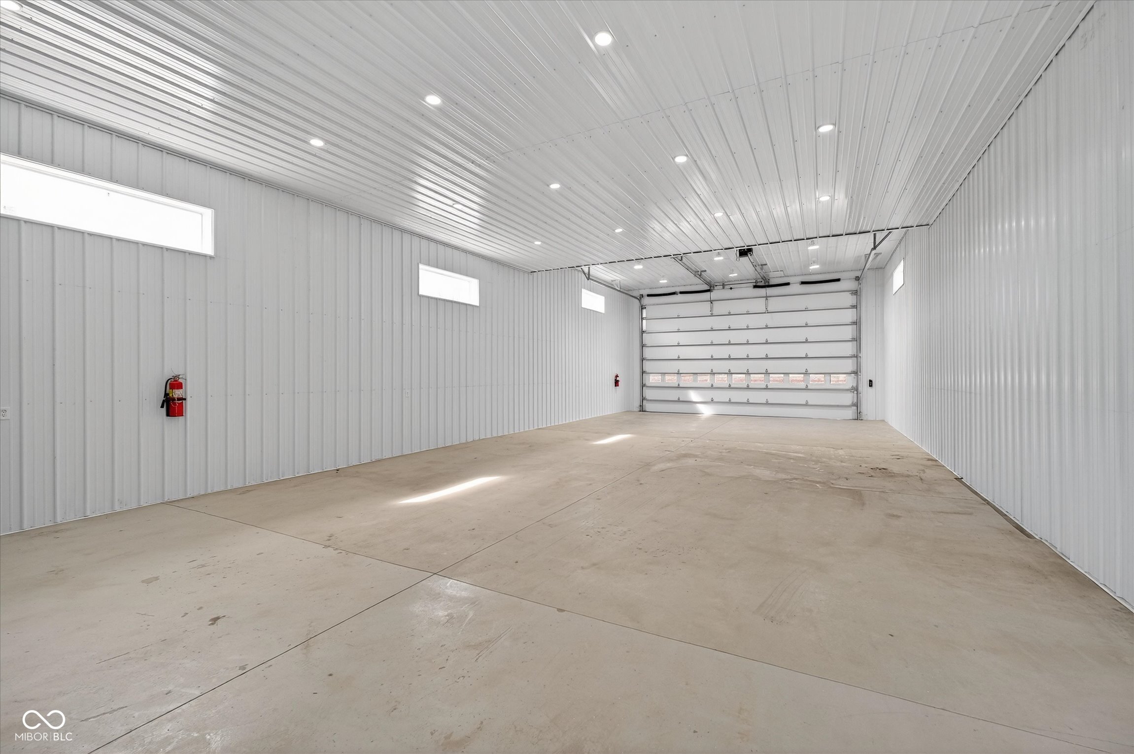 2440 North Buck Creek Road Greenfield, IN 46140 - Photo 3 of 21