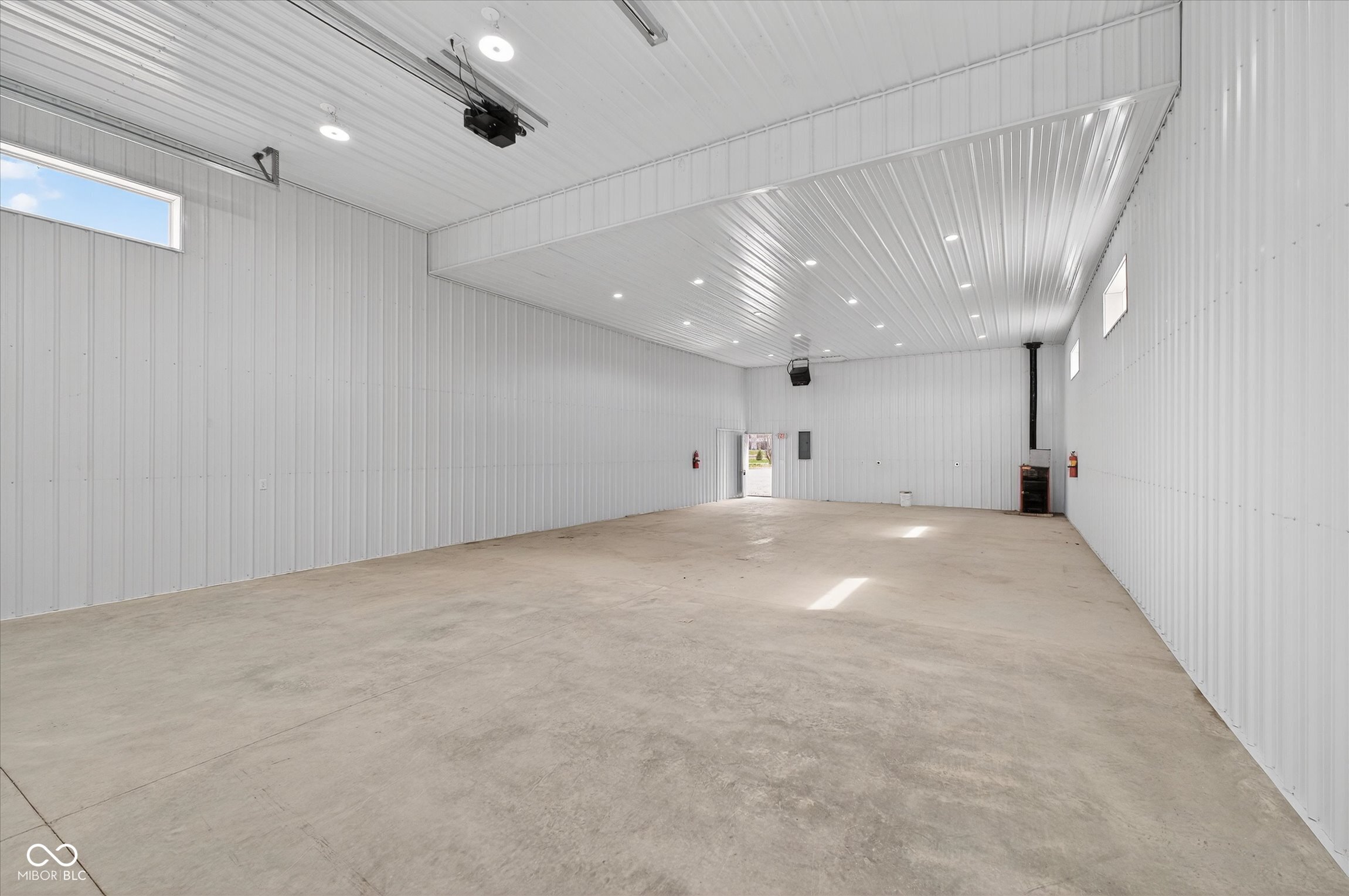 2440 North Buck Creek Road Greenfield, IN 46140 - Photo 4 of 21